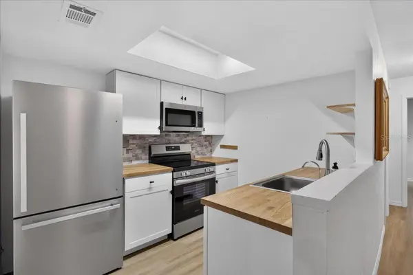 5204 NW 34TH PL, Gainesville, FL 32606