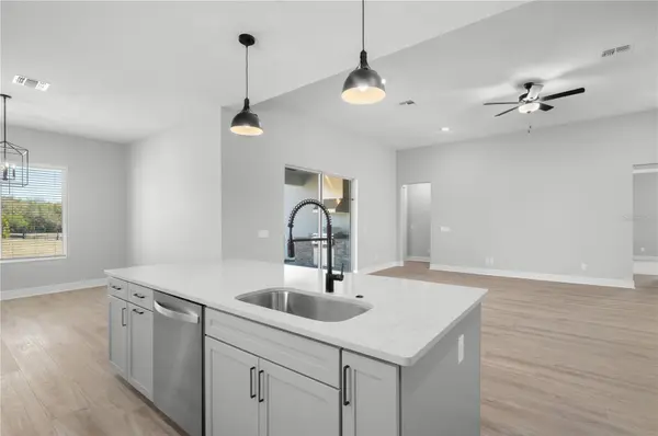 3840 SADDLE HILL TRL, Fruitland Park, FL 34731