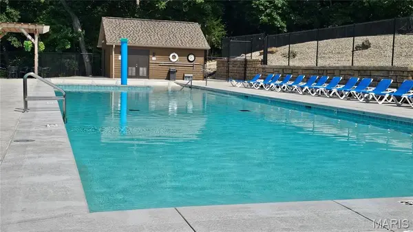 795 W Gray Friar DR, Lake Sherwood, MO 63357