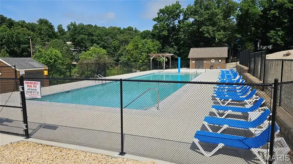 796 W Gray Friar DR, Lake Sherwood, MO 63357
