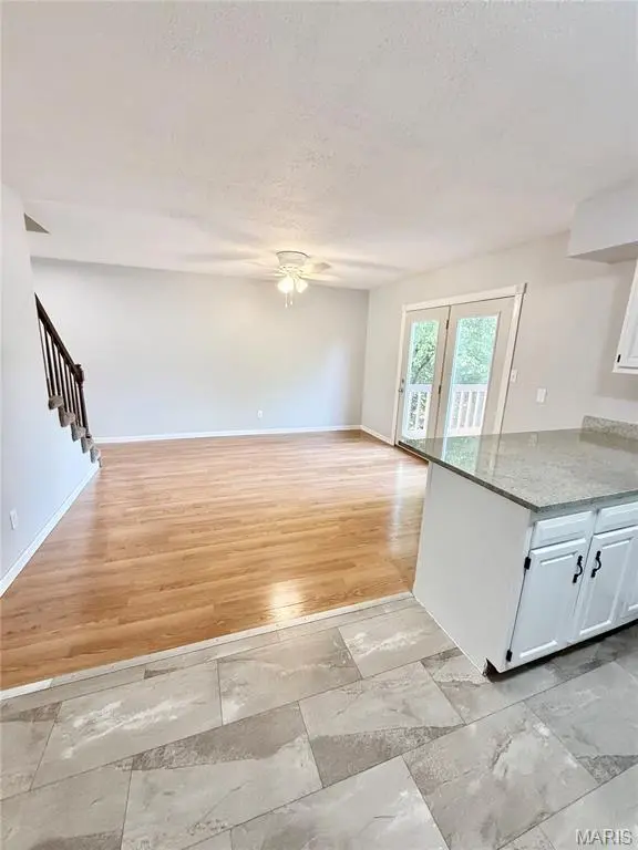 105 CHRISTINE DR, Belleville, IL 62221