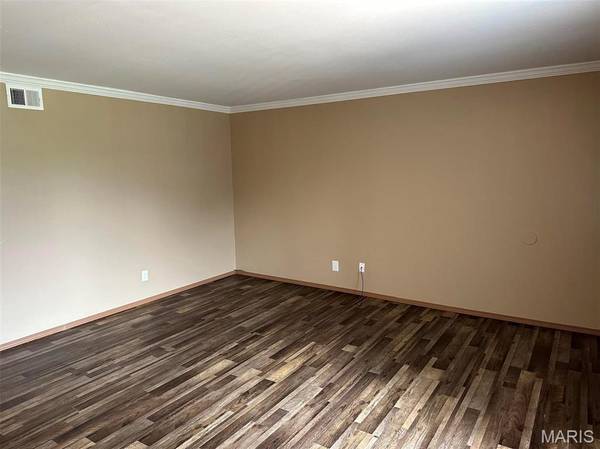 101 W 5th ST #2, Cahokia, IL 62206
