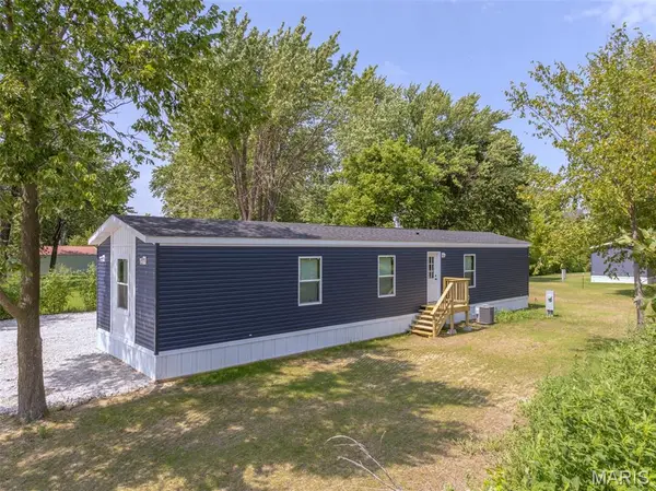 115 High ST, Truxton, MO 63381