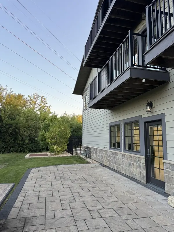 2236 Ferry RD #115, Naperville, IL 60563