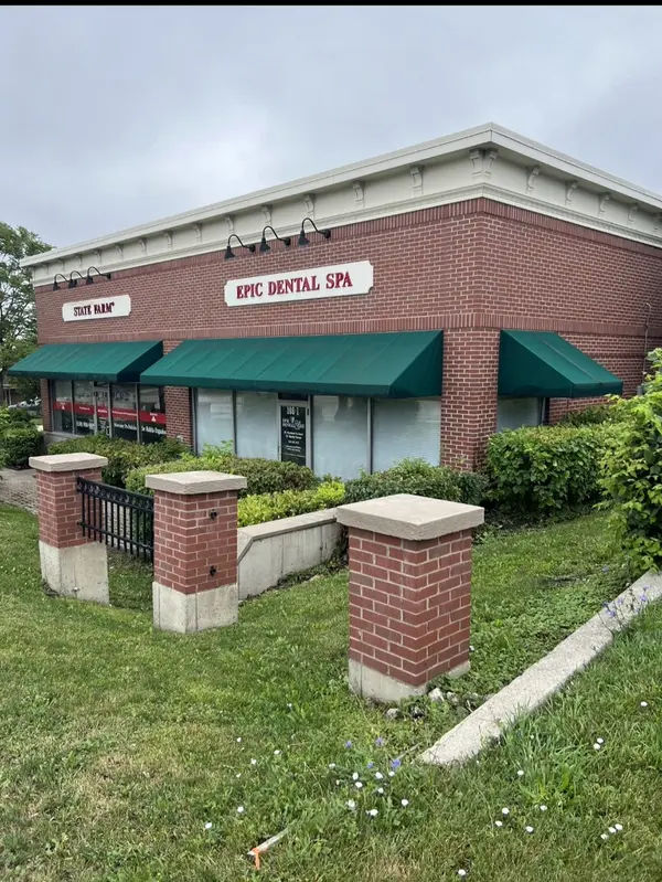 108 1st ST, Bloomingdale, IL 60108