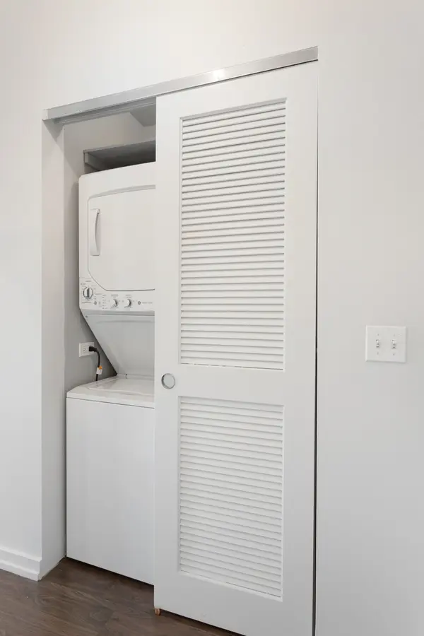 1325 W Wilson AVE #805, Chicago, IL 60640
