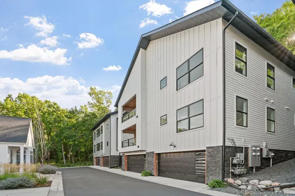 5754 Shady Oak RD S #2, Minnetonka, MN 55343