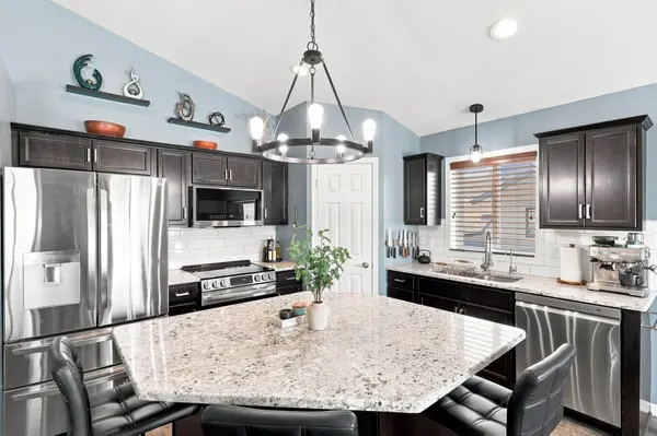 201 14th AVE NW, Kasson, MN 55944