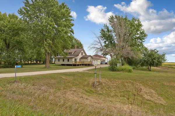 25115 Lamb AVE, Kenyon, MN 55946