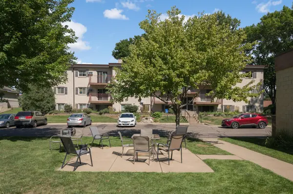 240 Wentworth AVE W #302, West Saint Paul, MN 55118