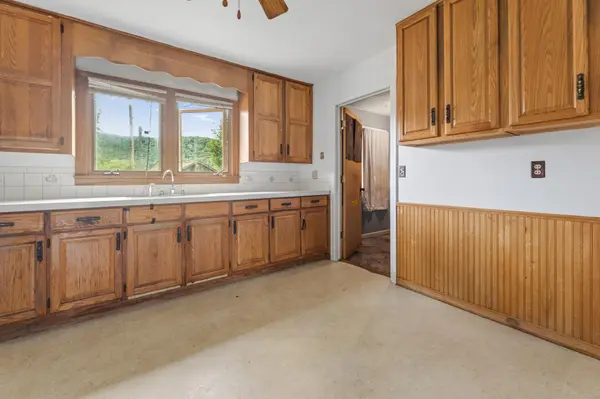 687 W Belleview ST, Winona, MN 55987