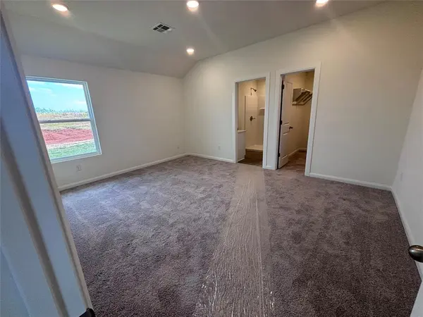 2030 Brush Creek WAY, Newcastle, OK 73065
