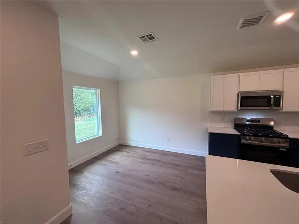 2001 Brush Creek WAY, Newcastle, OK 73065