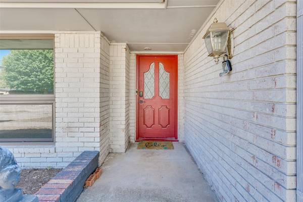 13400 Apple Valley DR, Oklahoma City, OK 73120