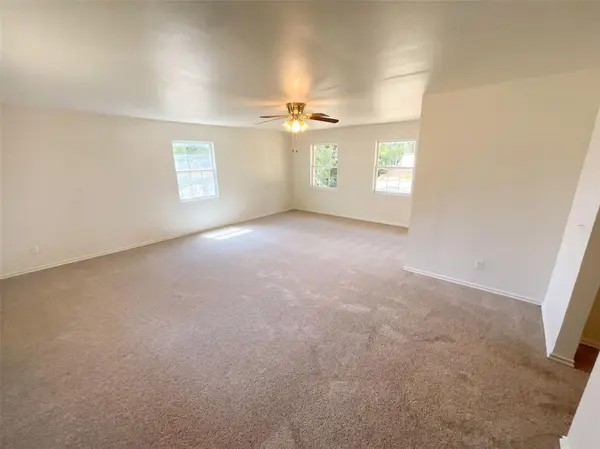 5320 Beverly DR, Guthrie, OK 73044