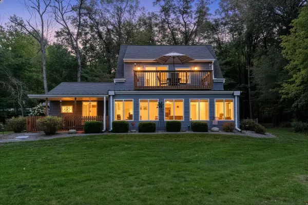 2934 AIRPORT RD, Oconto, WI 54153