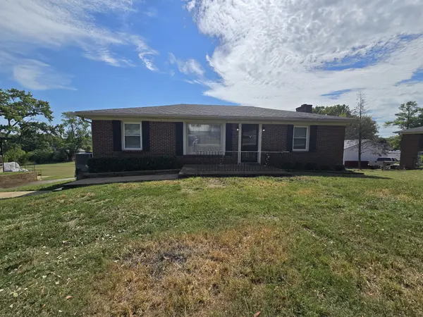 404 N College St, Mount Pleasant, TN 38474