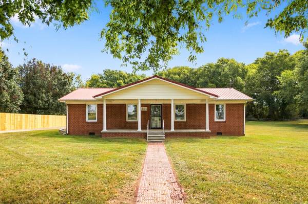 204 Canaan Rd, Mount Pleasant, TN 38474