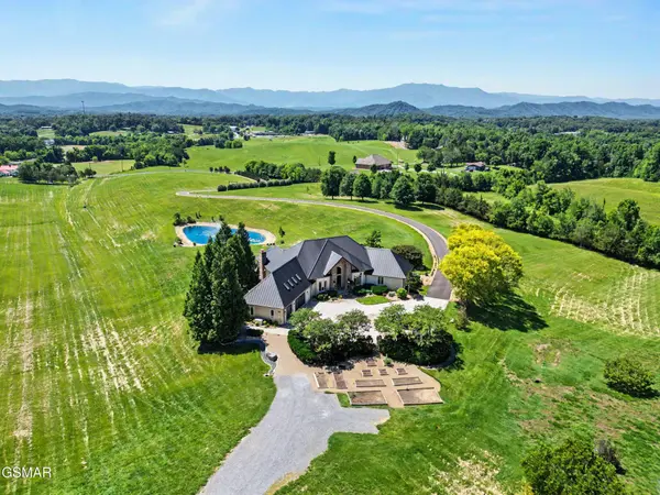 2640 E Walnut Grove Road, Sevierville, TN 37876