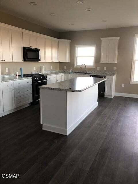 7445 Lakeshore Drive, Rutledge, TN 37861