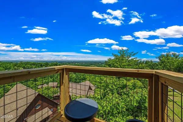 1578 Bears Den Way, Sevierville, TN 37862