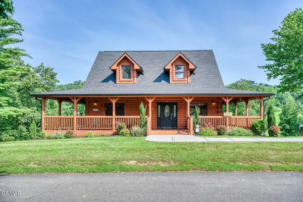 2028 Piney Overlook Lane, Sevierville, TN 37862