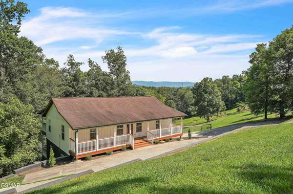 334 Amolee Lane, Sevierville, TN 37876