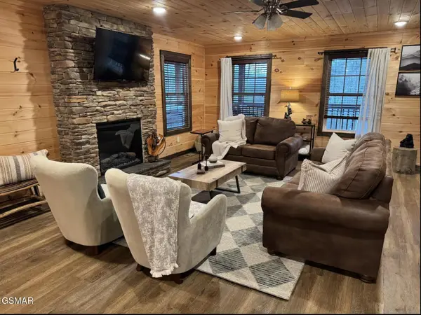 2117 Bluff Ridge Road, Sevierville, TN 37876