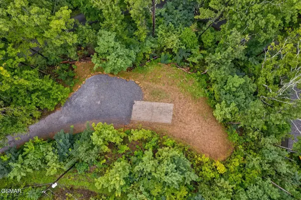 449 Troy Drive, Pigeon Forge, TN 37863