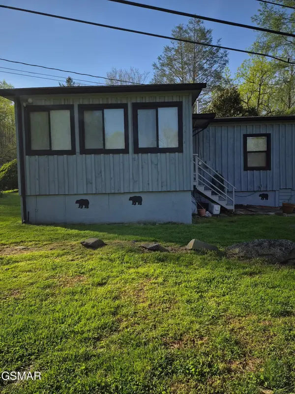 4455 Trail Hollow Road, Cosby, TN 37722