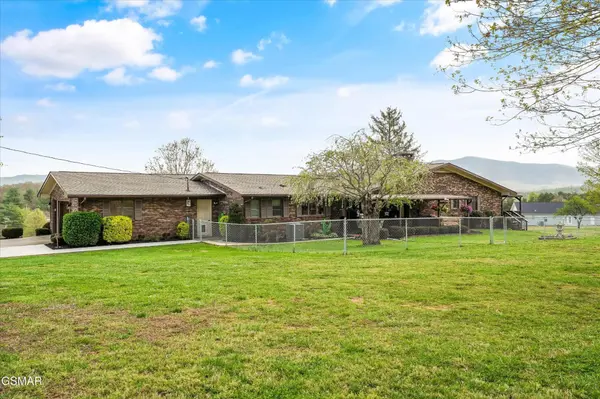 1279 Green Acres Drive, Newport, TN 37821