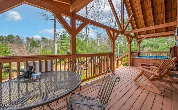 2062 Bird Ridge Road, Sevierville, TN 37876