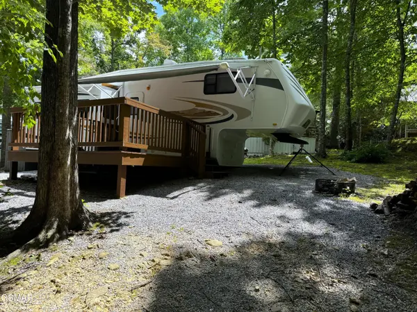 141 Serenity Way, Cosby, TN 37722