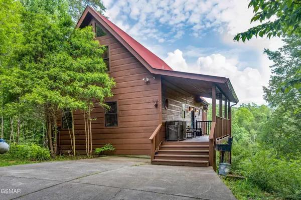 1705 Quail Hollow Way, Sevierville, TN 37876