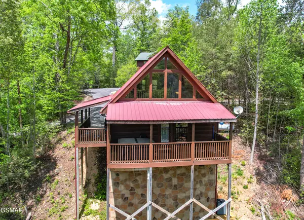 1705 Quail Hollow Way, Sevierville, TN 37876