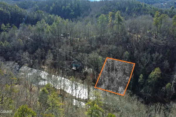 17 Twin Pines Way, Sevierville, TN 37876