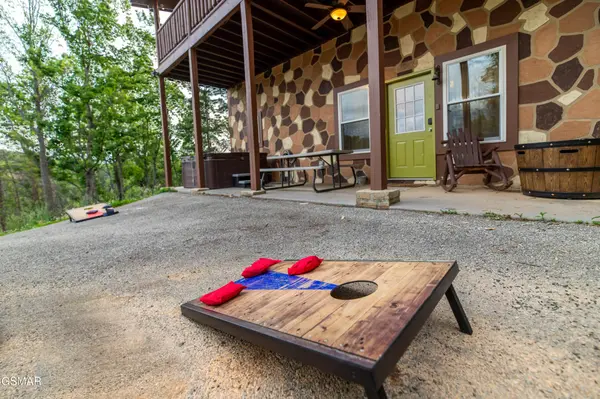 2213 Headrick Lead, Sevierville, TN 37862