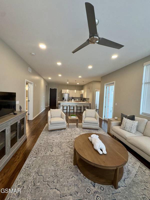 333 W Depot Avenue #308, Knoxville, TN 37917