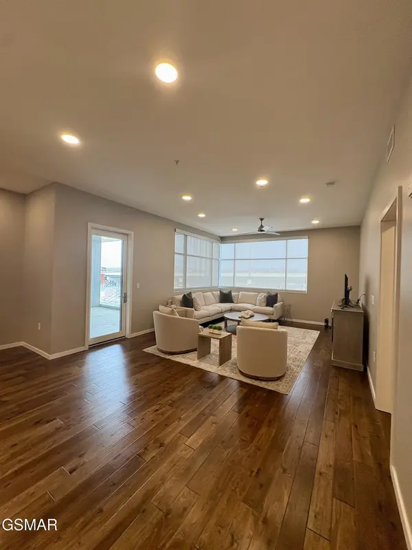 333 W Depot Avenue #308, Knoxville, TN 37917