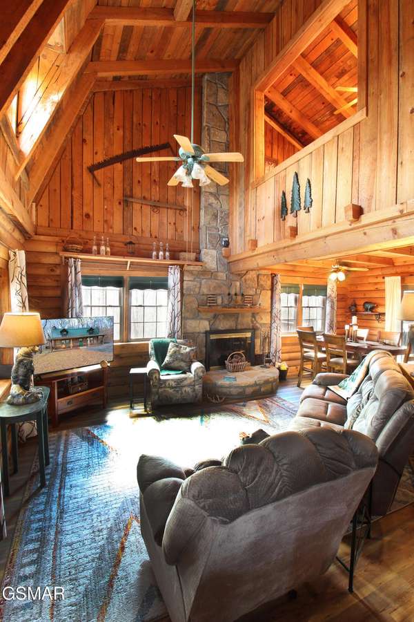 1923 Bales Way, Sevierville, TN 37876