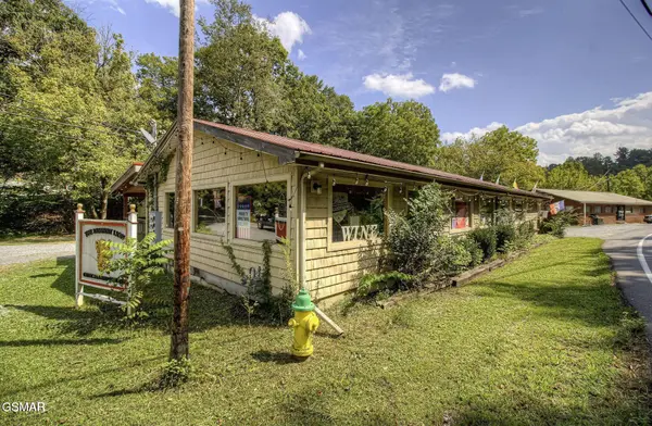 730734 Powdermill Road, Gatlinburg, TN 37738