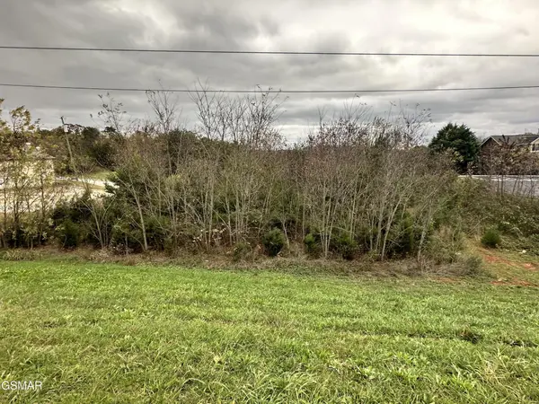 1 Highway 92, Dandridge, TN 37725