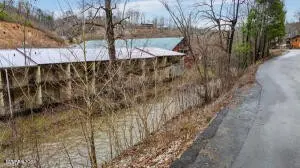 833 Sleepy Hollow Road, Gatlinburg, TN 37738