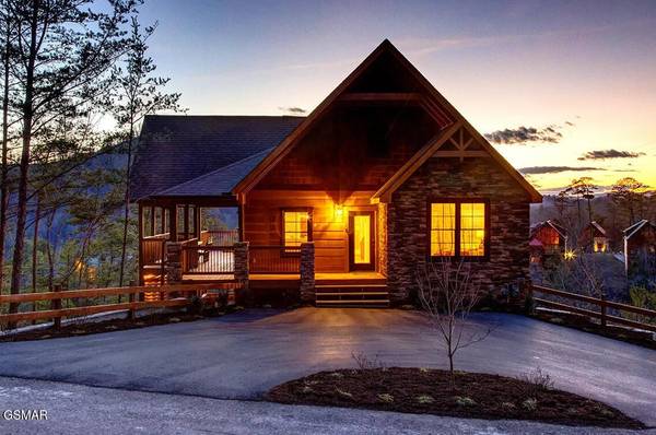 1205 Parkview Vista Way, Pigeon Forge, TN 37862