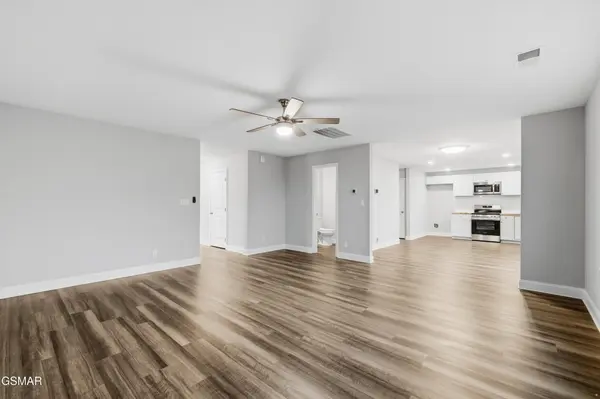 542 Reserve Way, Dandridge, TN 37725