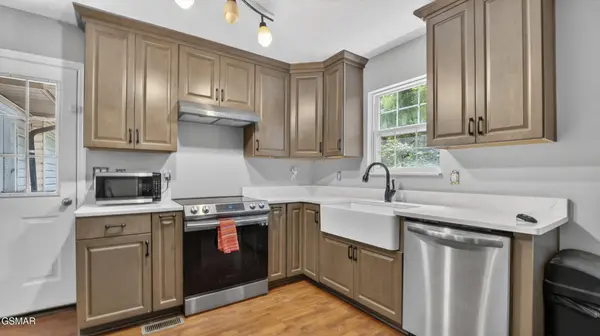 644 Monte Wood Circle, Pigeon Forge, TN 37863