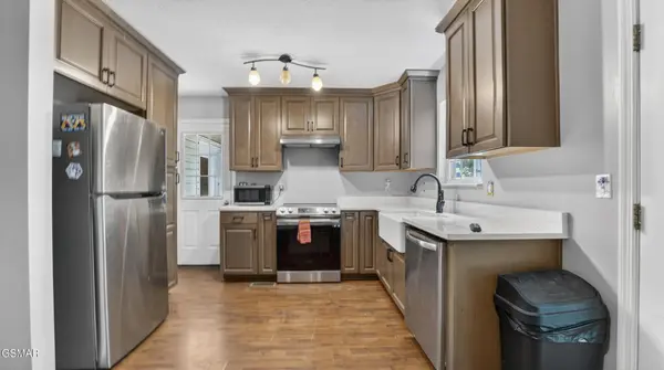 644 Monte Wood Circle, Pigeon Forge, TN 37863