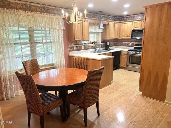 3661 Boxwood Lane, Sevierville, TN 37862
