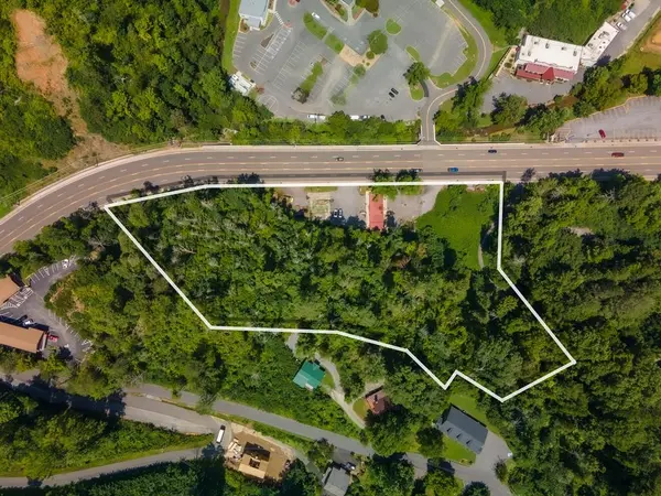 702 Parkway, Gatlinburg, TN 37738