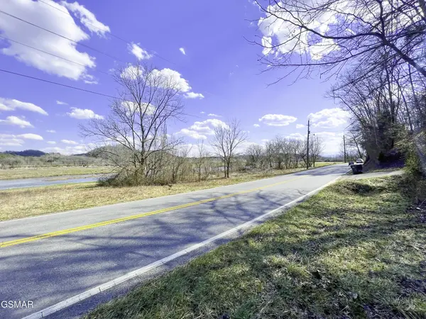 1100 Old Knoxville Highway, Sevierville, TN 37876